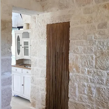 Trullo Pettirosso بيت للعطل أوستوني