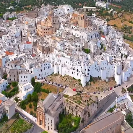 Semesterbostad Trullo Pettirosso *